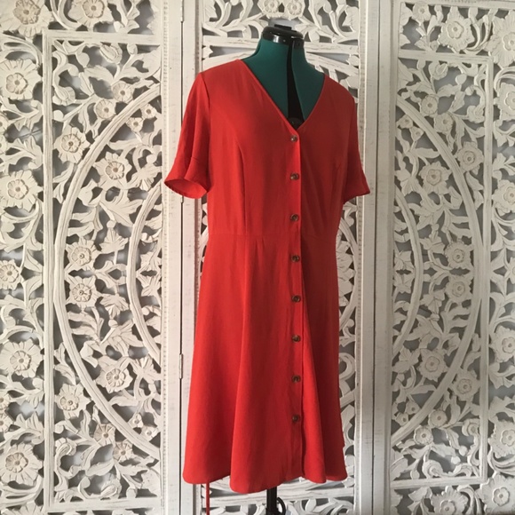 Violeta - Red Flutter Sleeve Button-Up Dress - Picture 11 of 13